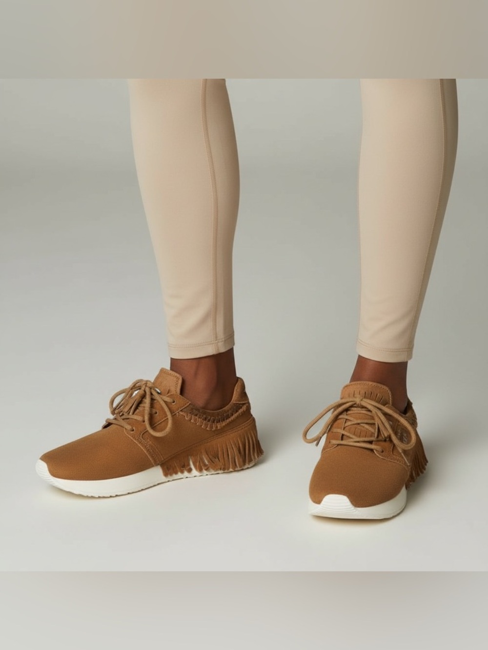 ESSEutESSE new Tan Fringe Leather Sneakers + Box - Picture 9 of 17